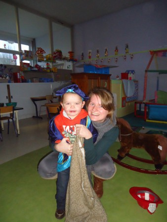 En dag Zwarte Piet ( juf Jasmine vervangt tijdelijk juf Lieve)